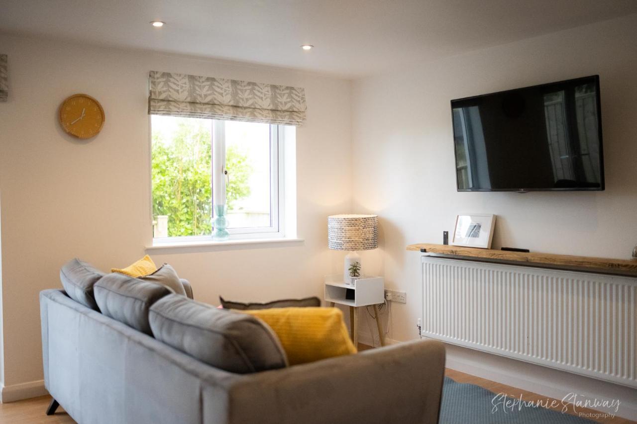 The Lookout, Modern Home From Home, Sleeps 5, With Private Parking & Outside Terrace St Ives Kültér fotó