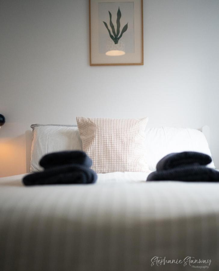 The Lookout, Modern Home From Home, Sleeps 5, With Private Parking & Outside Terrace St Ives Kültér fotó