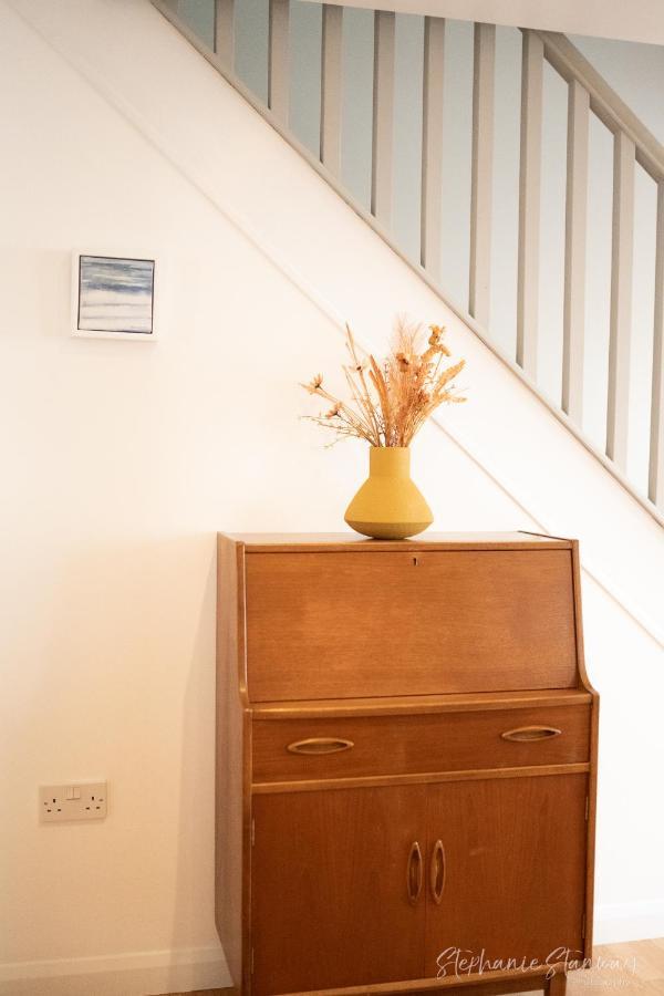 The Lookout, Modern Home From Home, Sleeps 5, With Private Parking & Outside Terrace St Ives Kültér fotó